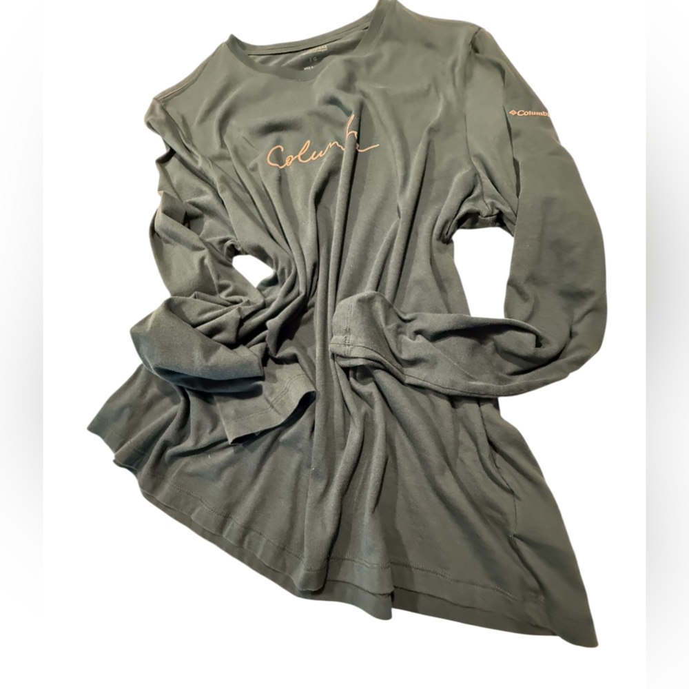 Women’s Columbia Green Long Sleeved Crew Neck Shirt